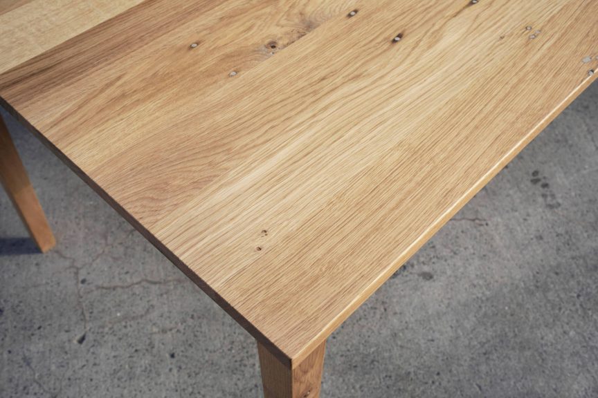 Dieter — Tisch aus Massivholz – Bild 6