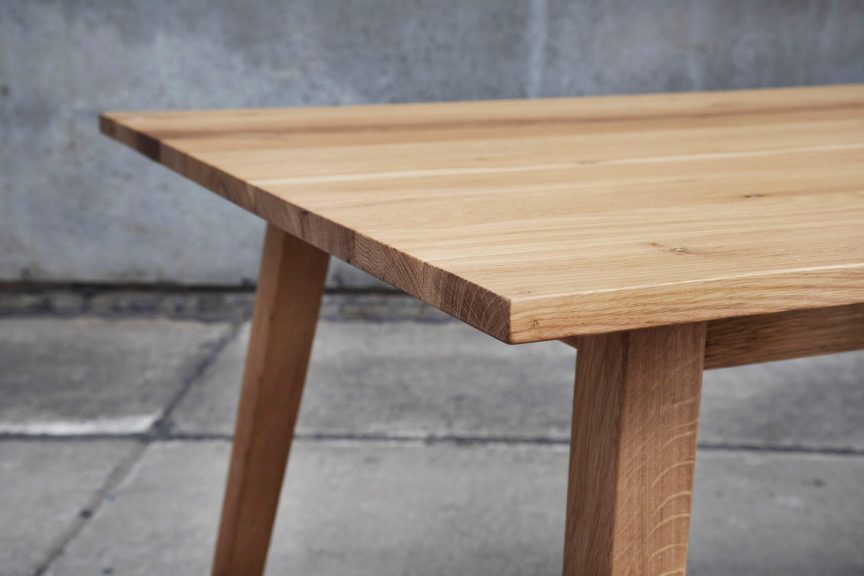 Jo — Tisch aus Massivholz – Bild 7